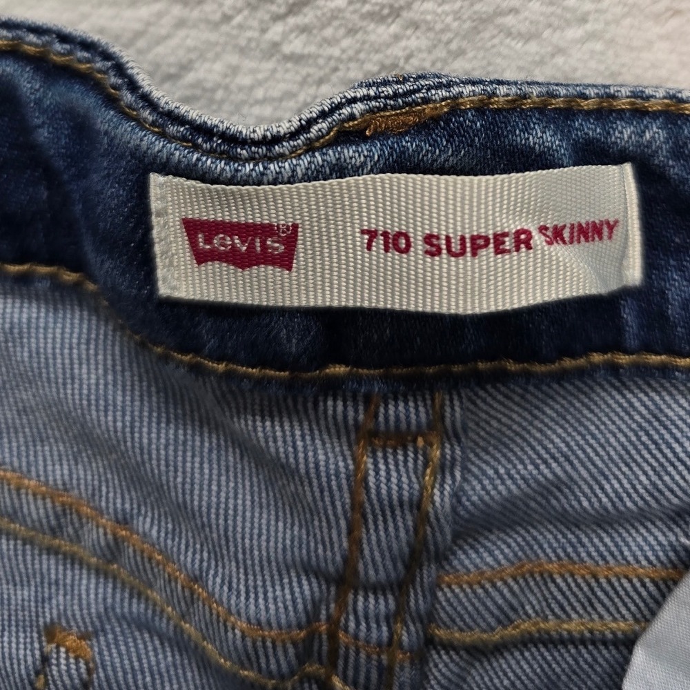 Levis Kids Girls 710 Super Skinny Jeans Medium Wash Blue Denim Size 10 Regular - Picture 3 of 9